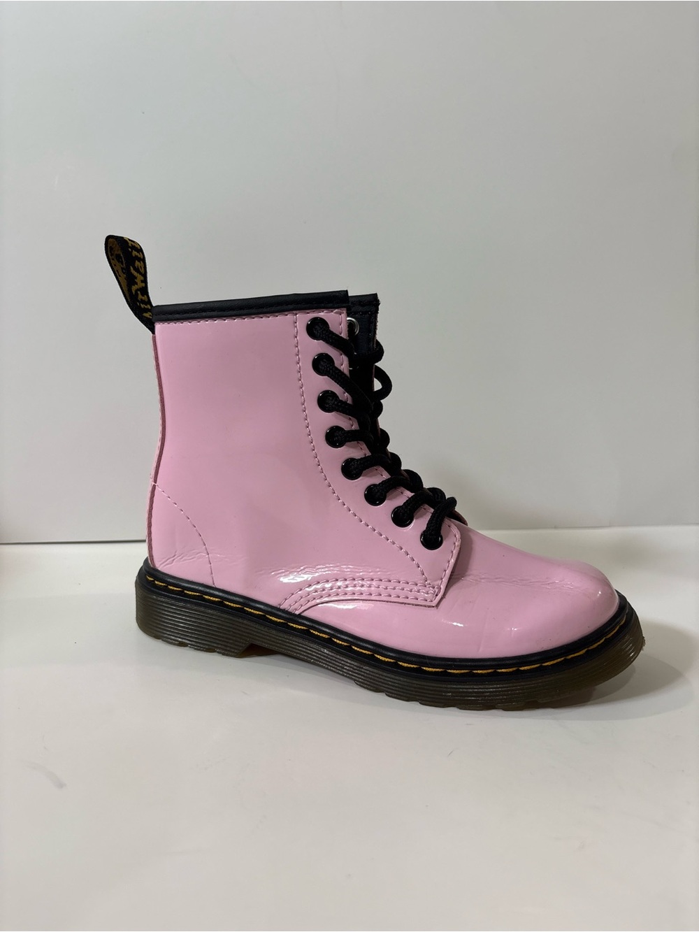 Dr. Martens Kids Pink Patent Lace-Up Boots
